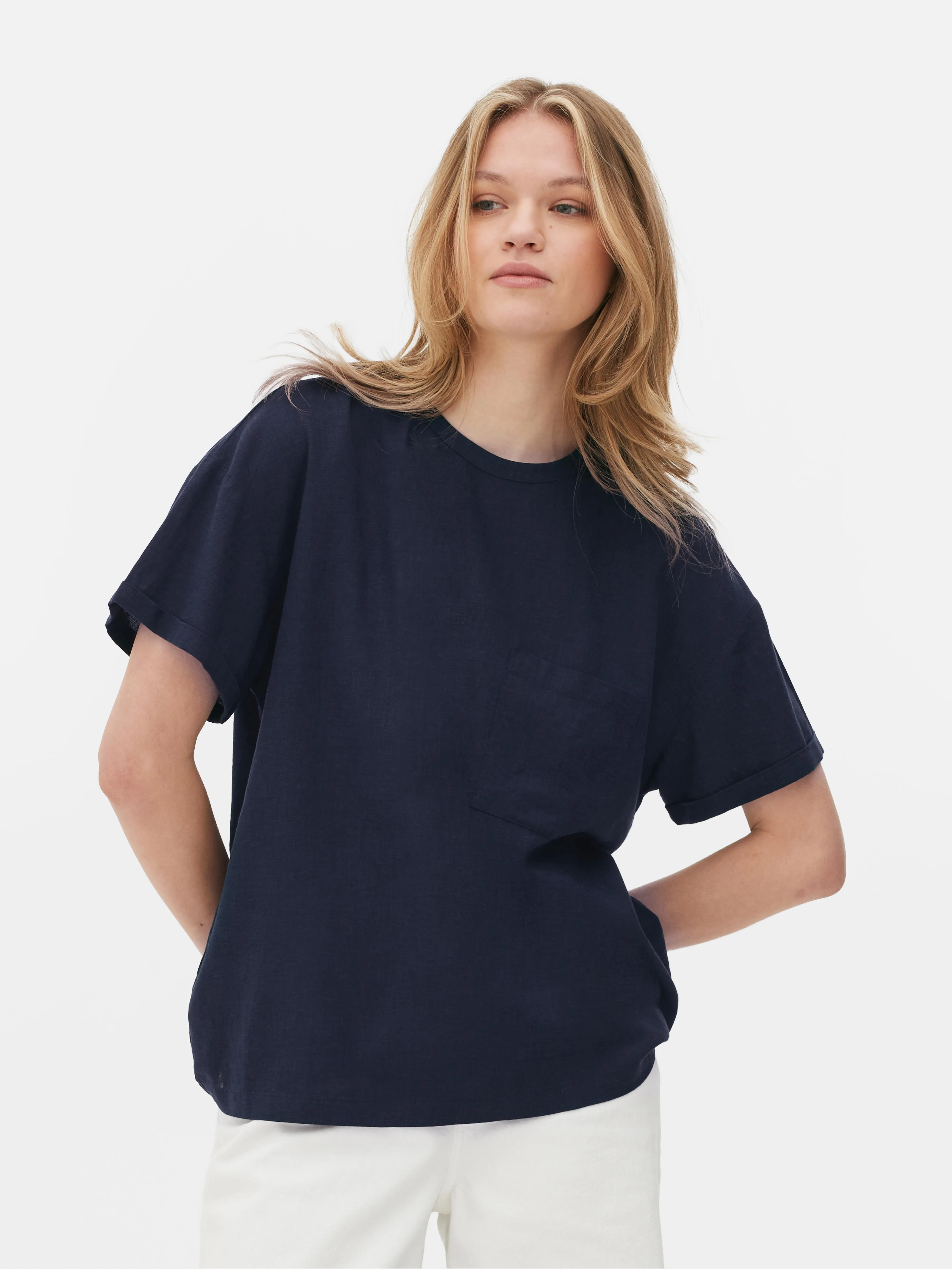 Camiseta con bolsillo de plastrón