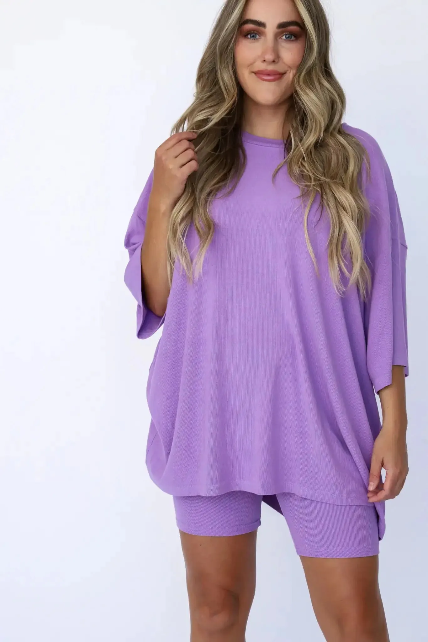 Conjunto de Camiseta Oversize y Pantalón