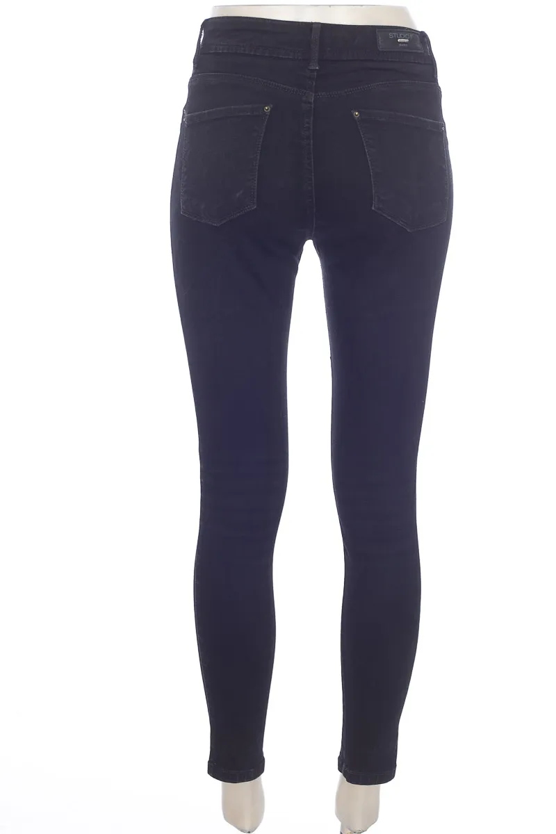 PANTALóN COLOR NEGRO  STUDIO F