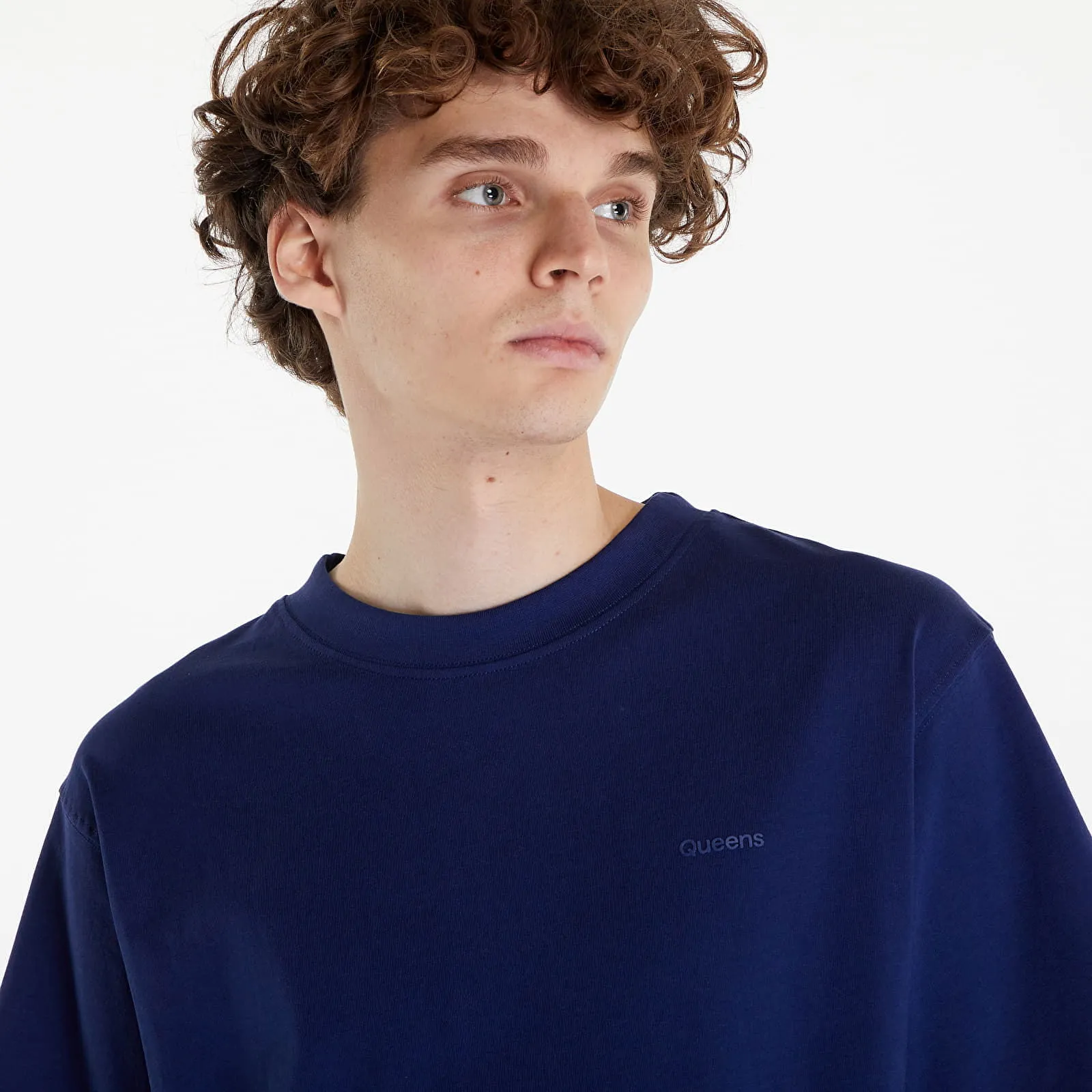 QUEENS ESSENTIAL TSHIRT WITH TONAL PRINT BLUE