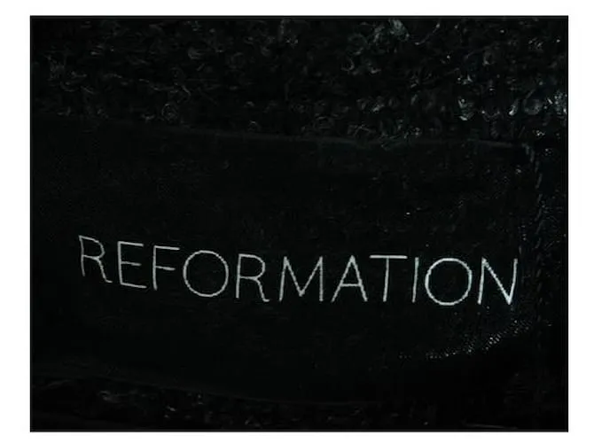 Reformation Corto Gris Oscuro De Piel Sintética 