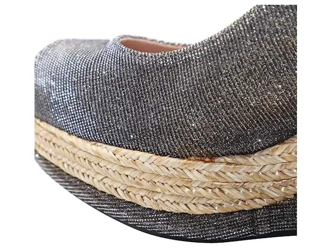 Stuart Weitzman Jean Peeptoe Cork Wedge en cuero plateado con purpurina Plata Metálico 